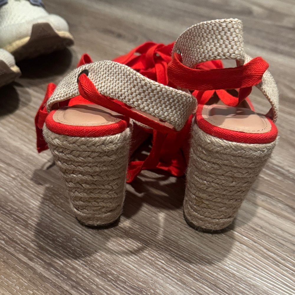 Elegant Red Espadrille Wedge Sandals - Picture 2 of 3
